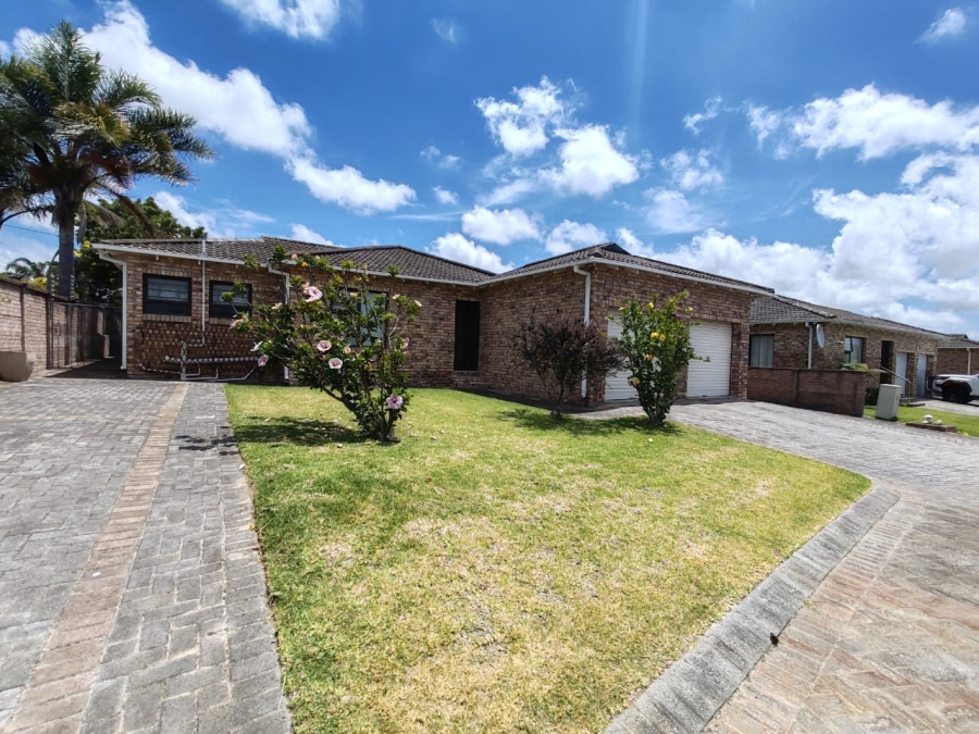  Bedroom Property for Sale in Sherwood Eastern Cape